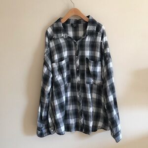 Vici oversized button down shirt , black & plaid, size large
